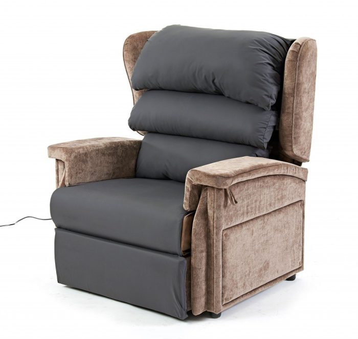 Configura bariatric chair wtih overlay and backrest